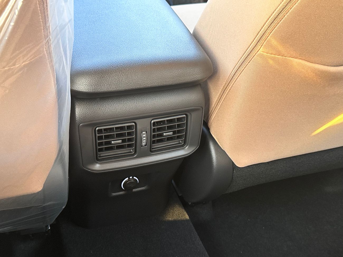 Toyota RAV4 2024 HYBRID AWD 2.5L CUV BRAND NEW GCC 0KM