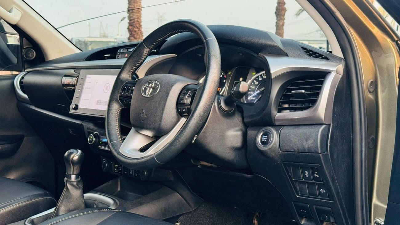 Toyota Hilux FULLY LOADED FOR OFF ROADING | MSA TOWING MIRROR | 2.8L DIESEL | MANUAL | ELECTRIC SEAT | RHD | 2021