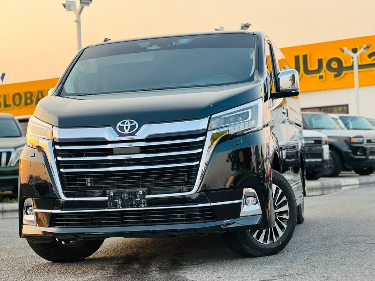 تويوتا جرافينا PREMIUM