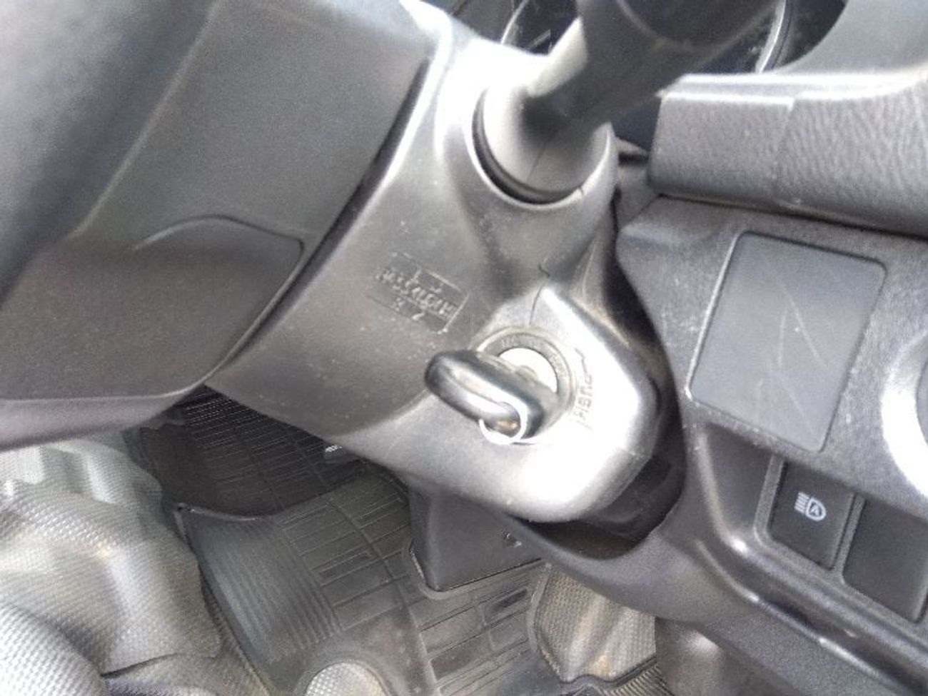 Toyota Hiace 2.8L V4 DIESEL / DVD CAMERA / 3 STR / 2019/LONG DX 4WD/GDH206V