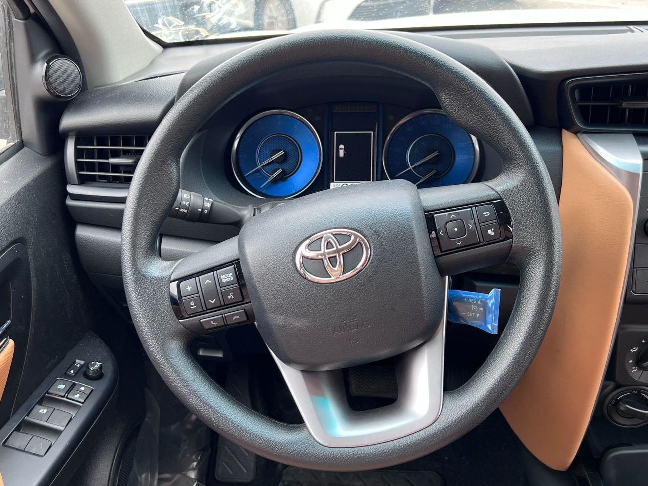 Toyota Fortuner TOYAOTA FORYUNER 2.7 L 4X4 WHITE EXR 2022