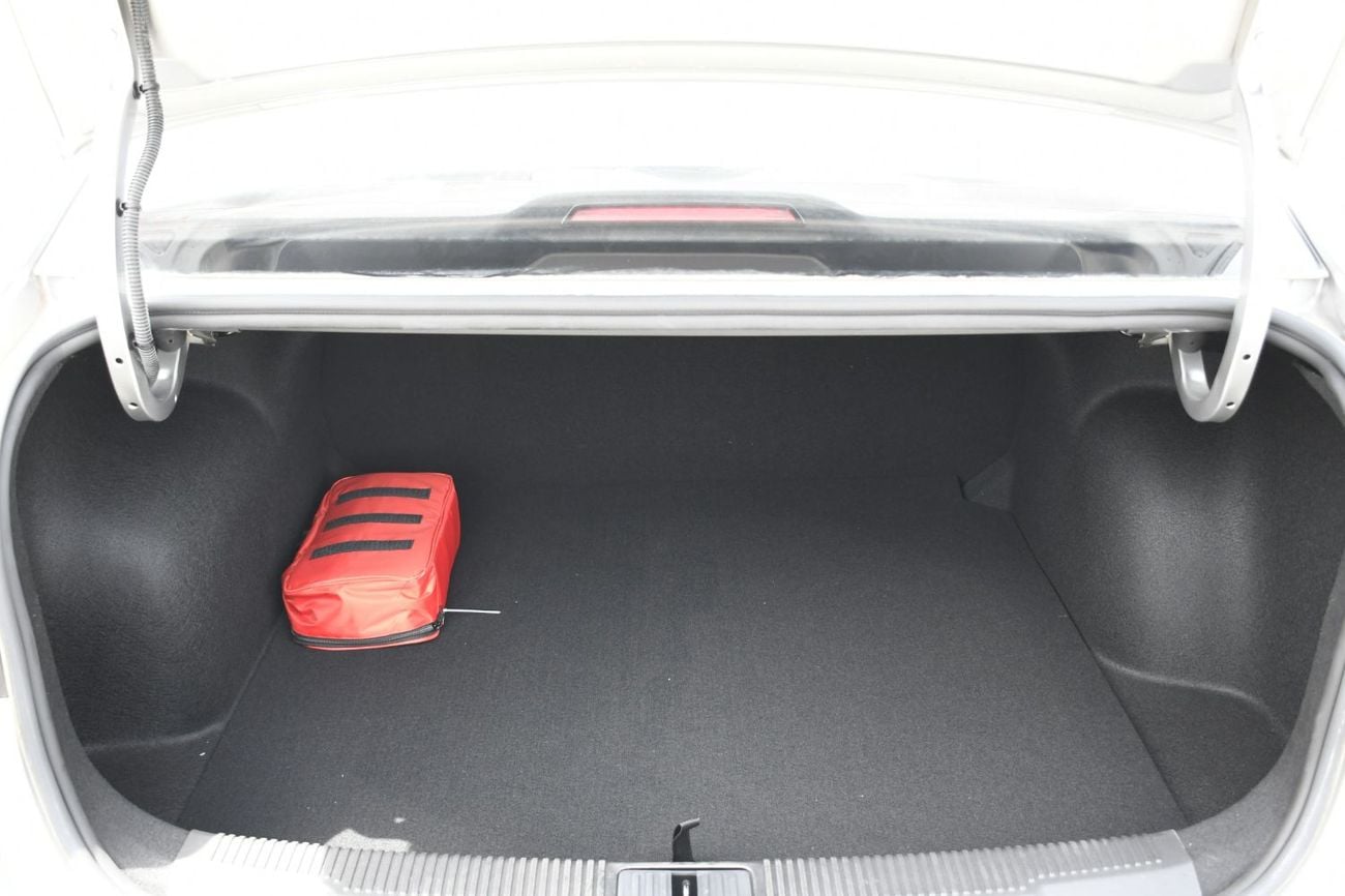 أم جي 5 1.5L Comfort (local 10 % )