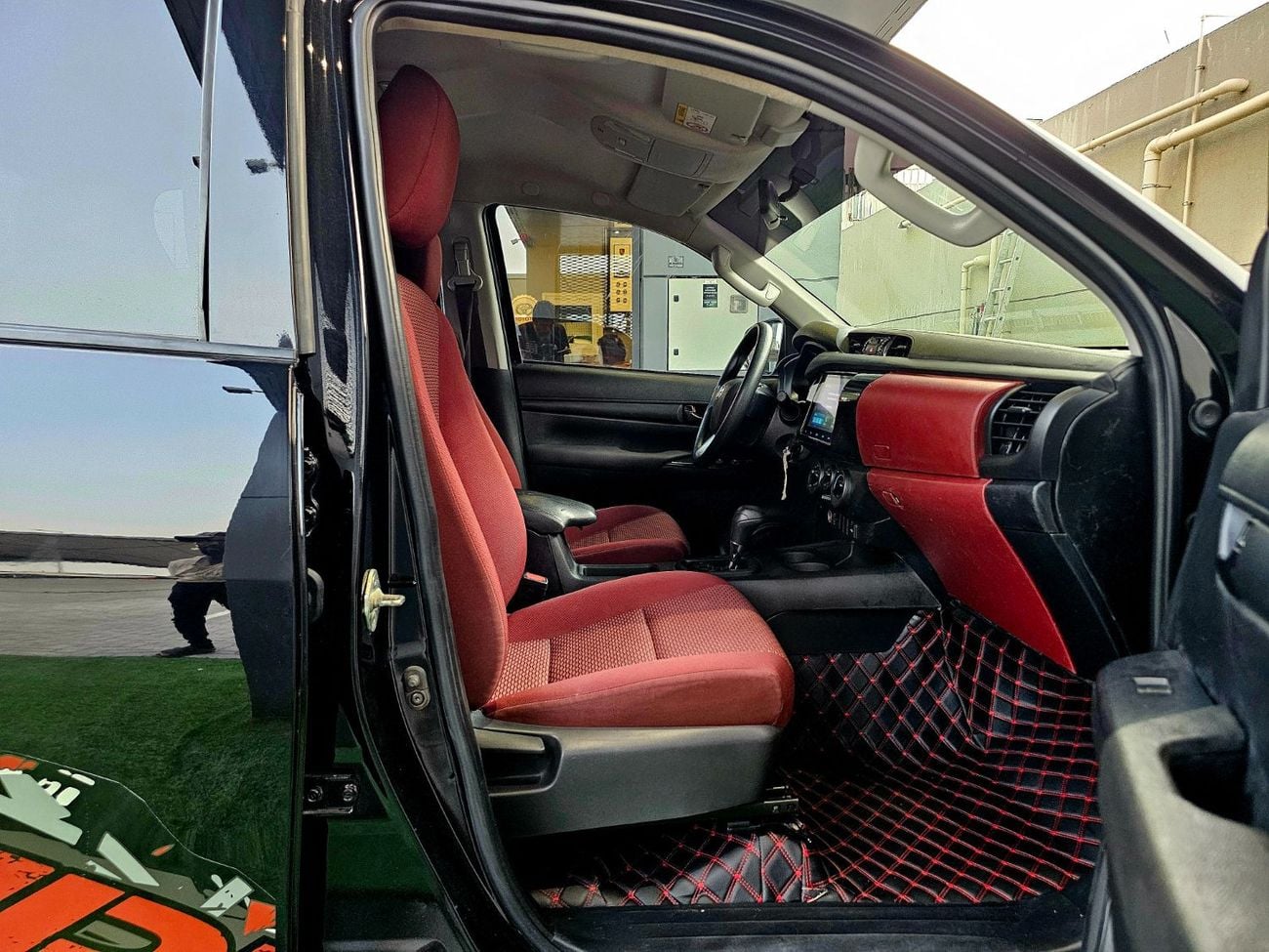 Toyota Hilux ADVENTURE HILUX DIESEL / AUTOMATIC / ADVENTURE BODY / ONLY 6500 KMS