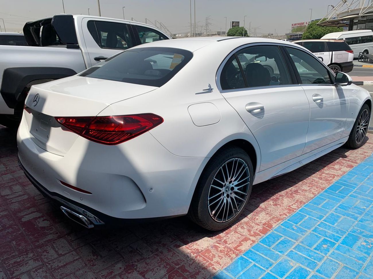 مرسيدس بنز 200 2025 MERCEDES -BENZ C200L 1.5L V4 FULL OPTION