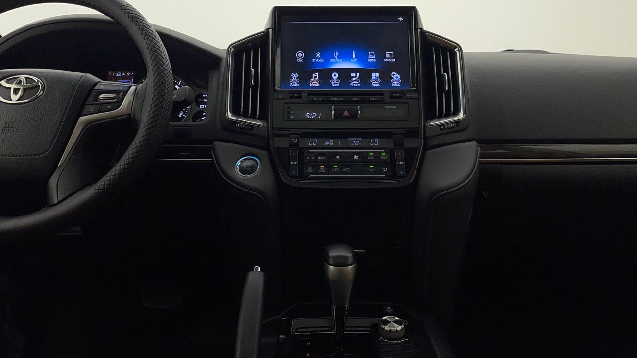 تويوتا لاند كروزر GXR GRAND TOURING 4 | بدون دفعة مقدمة | اختبار القيادة في المنزل