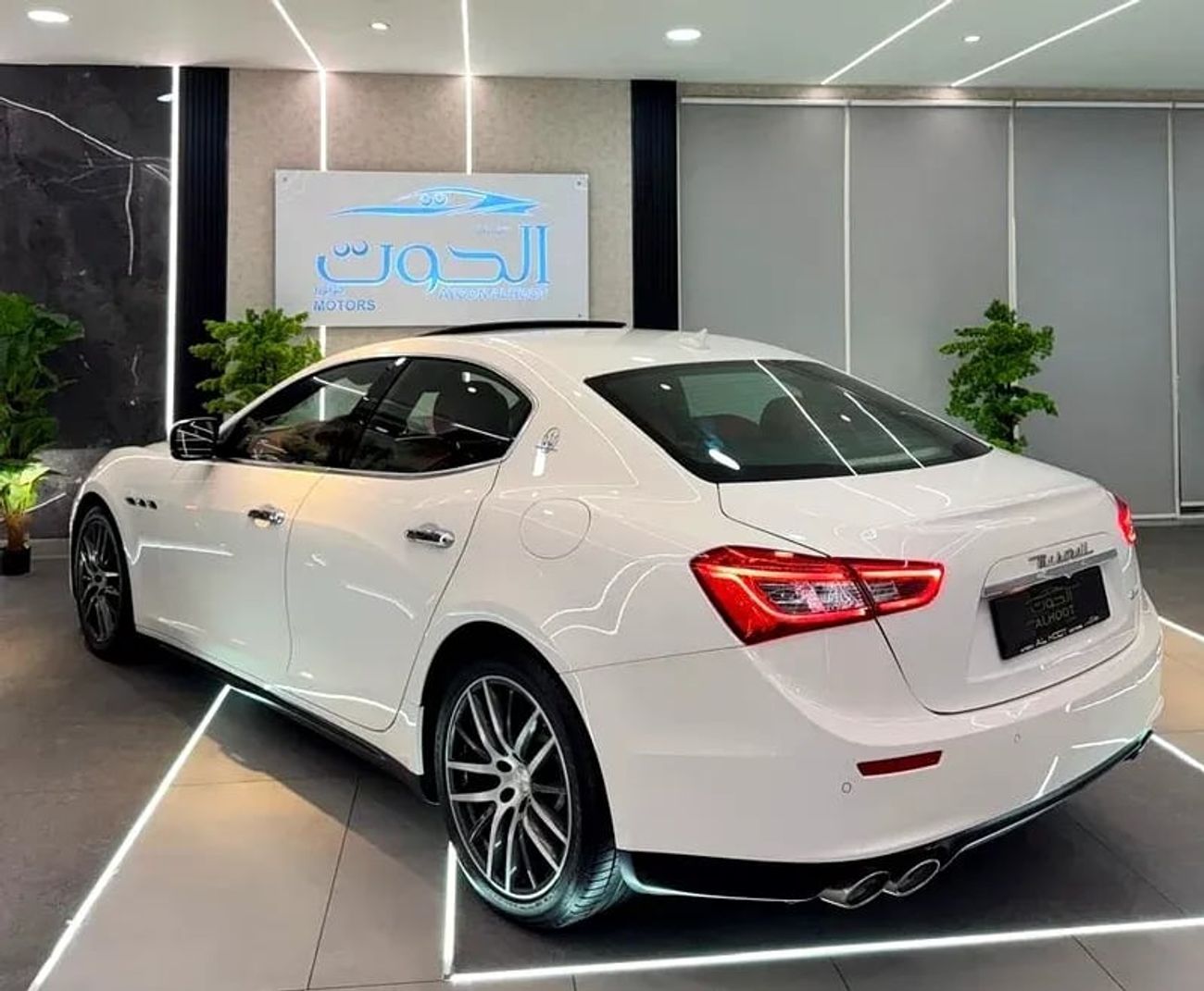 مازيراتي جيبلي S Q4 3.0L (345 HP)