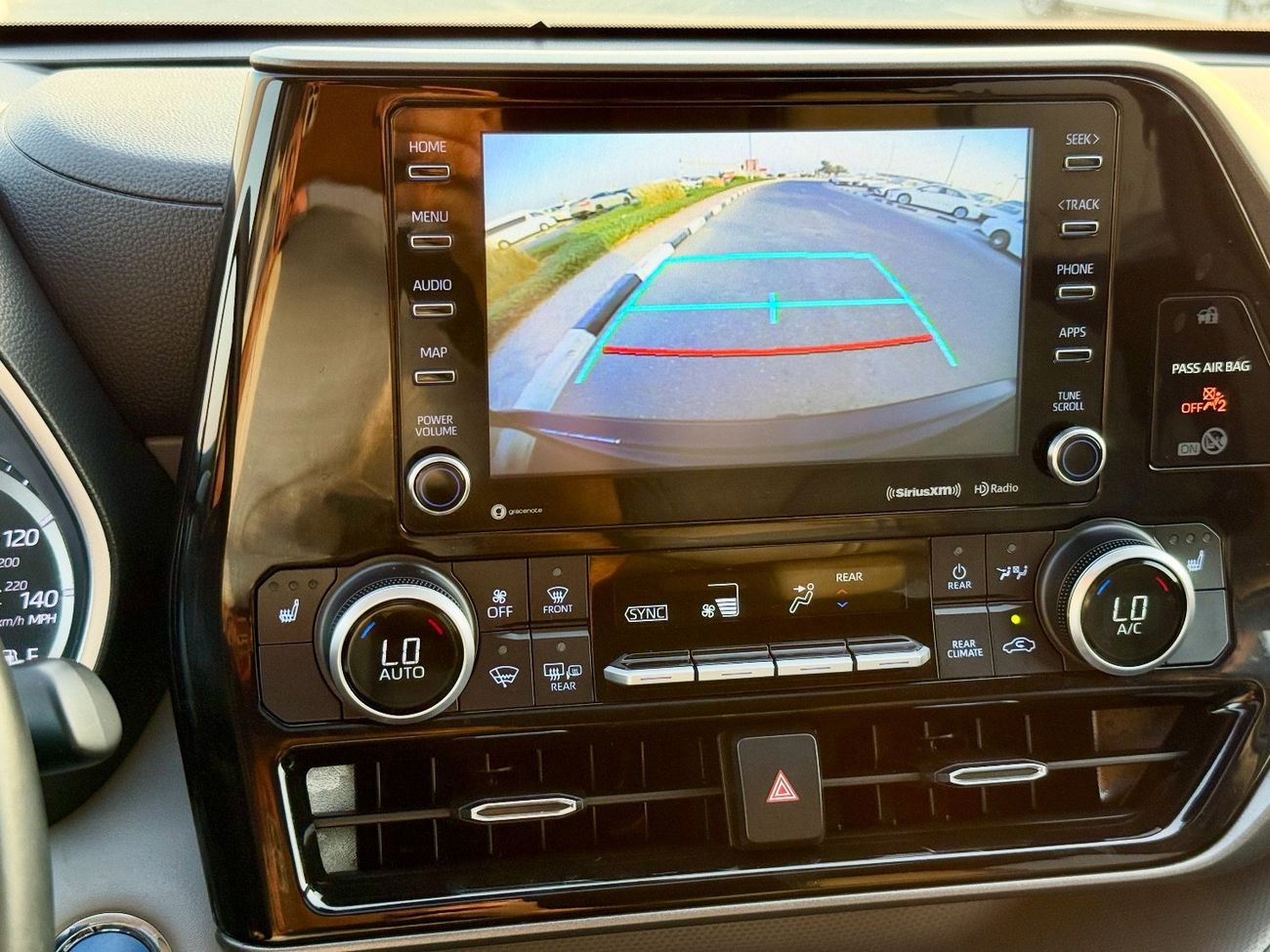 Toyota Highlander Highlander xle Hybrid AWD