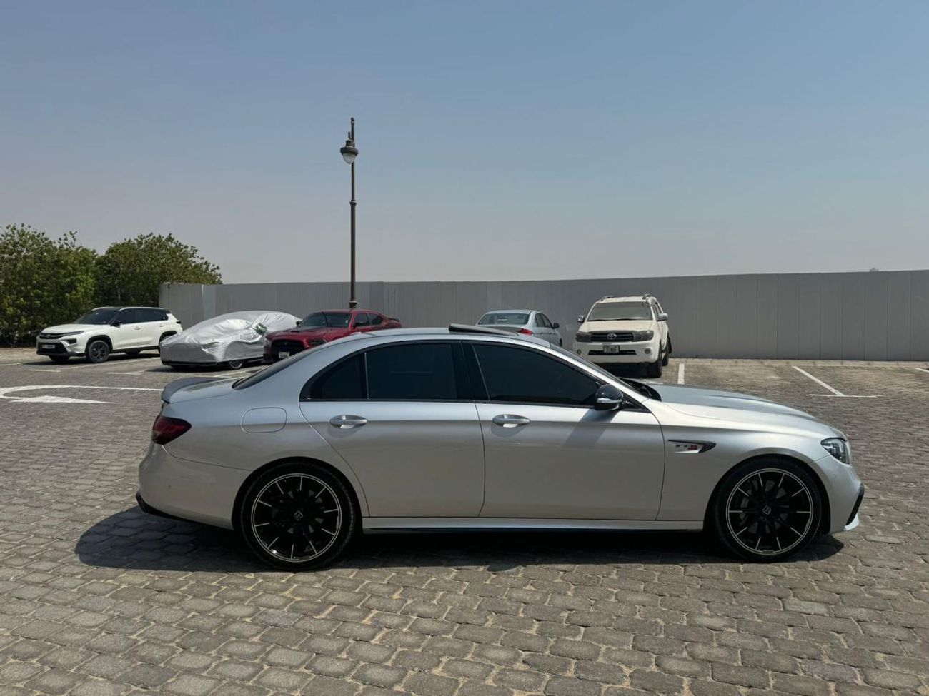 مرسيدس بنز E300