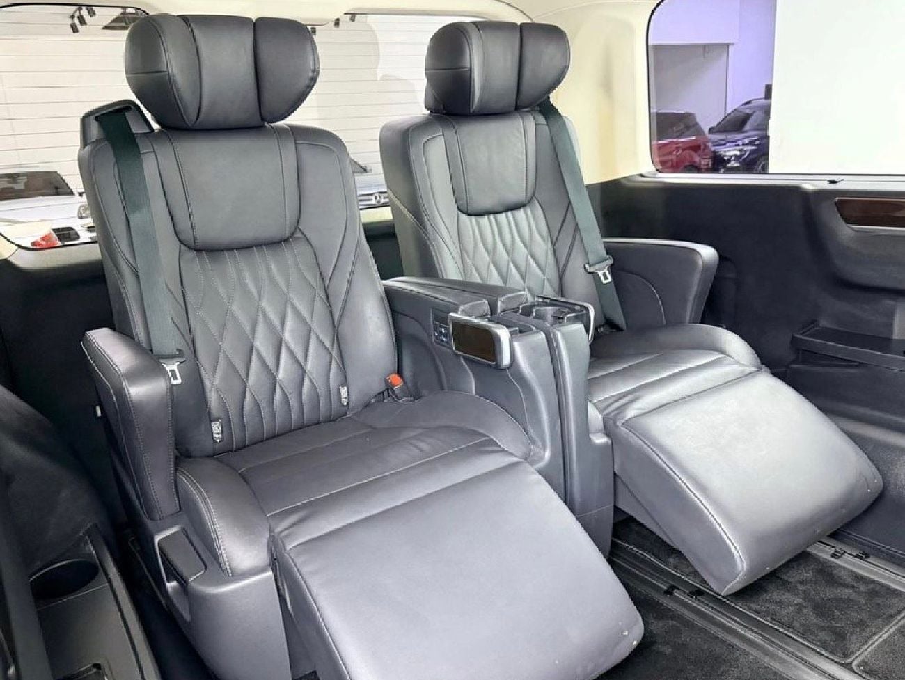 Toyota Granvia PREMIUM Toyota Gravnia Years 2023 3.5L Premium V6 petrol left hand drive