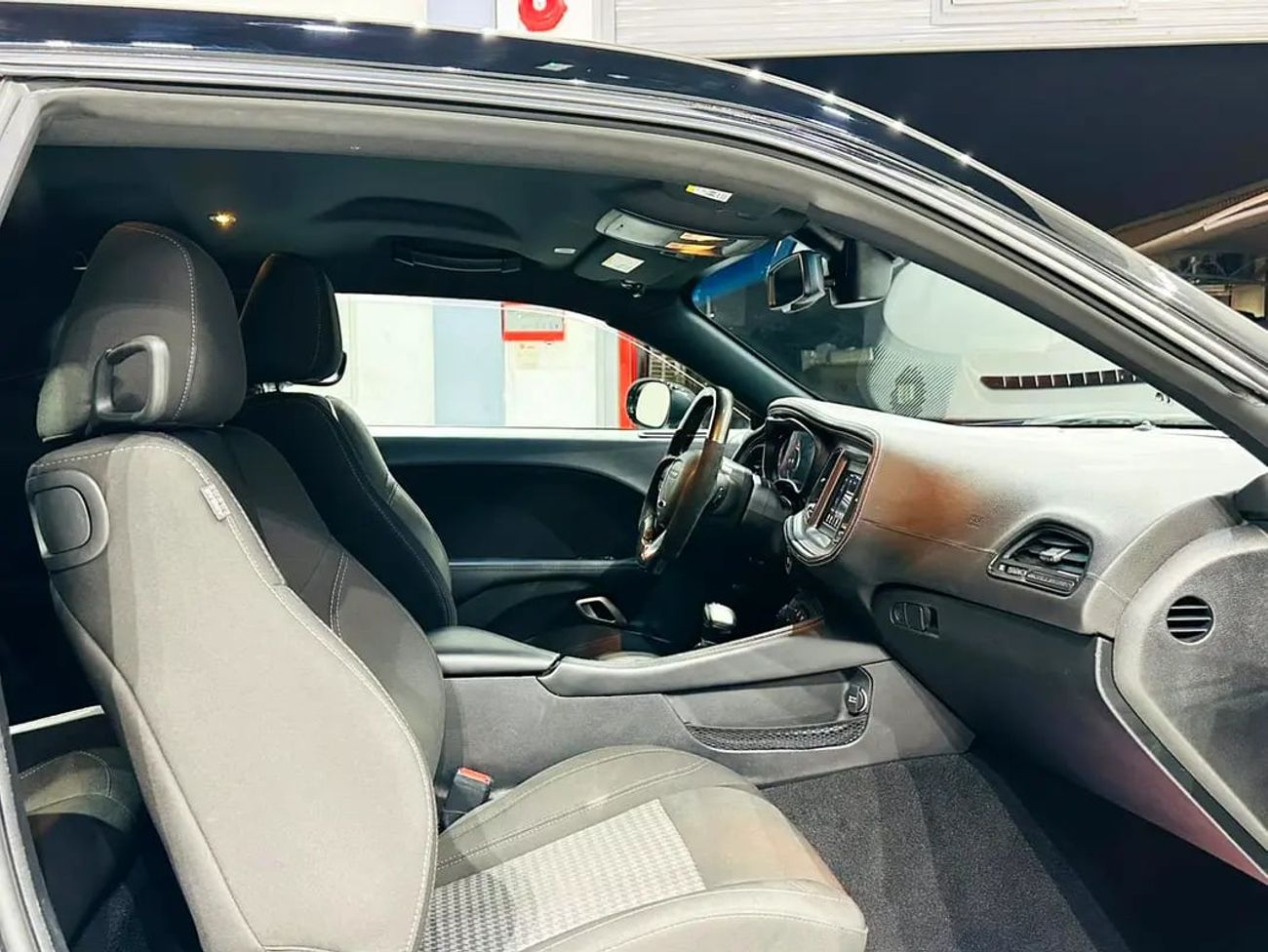 Dodge Challenger SXT 100Th Anniversary Edition 3.6L V6 WIDEBODY KIT 51000 KM WITH ONE YEAR WARRANTY