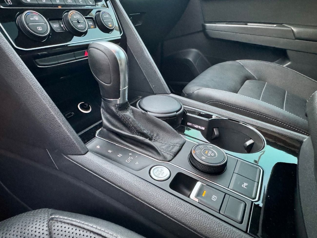 Volkswagen Teramont R LINE