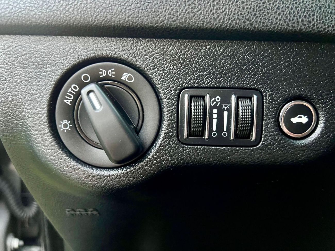 Dodge Charger SXT 3.6L free accedant original paint warranty one year