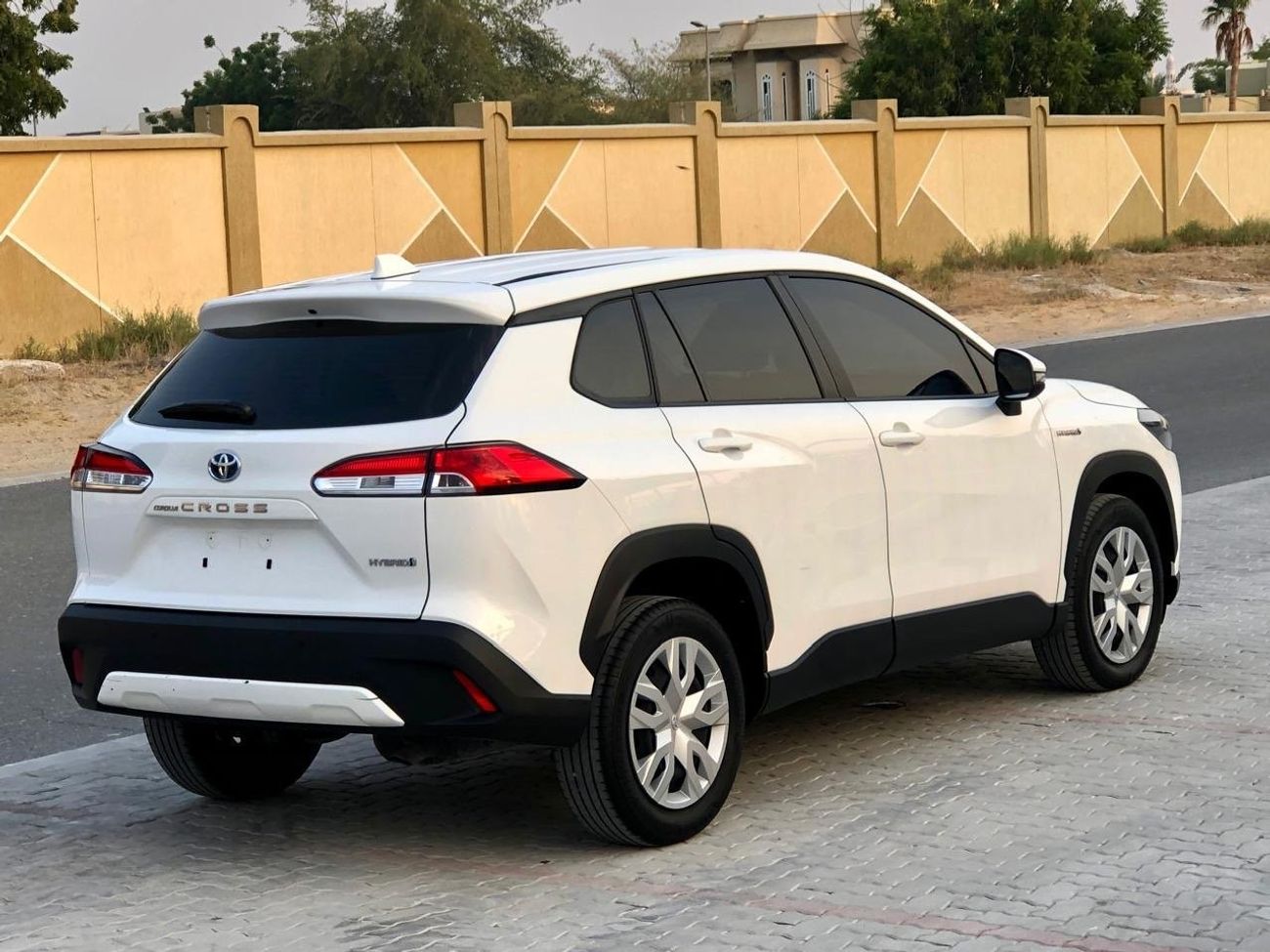 Toyota Corolla Cross Corolla Cross 1.8L 2022 GCC (Hybrid)