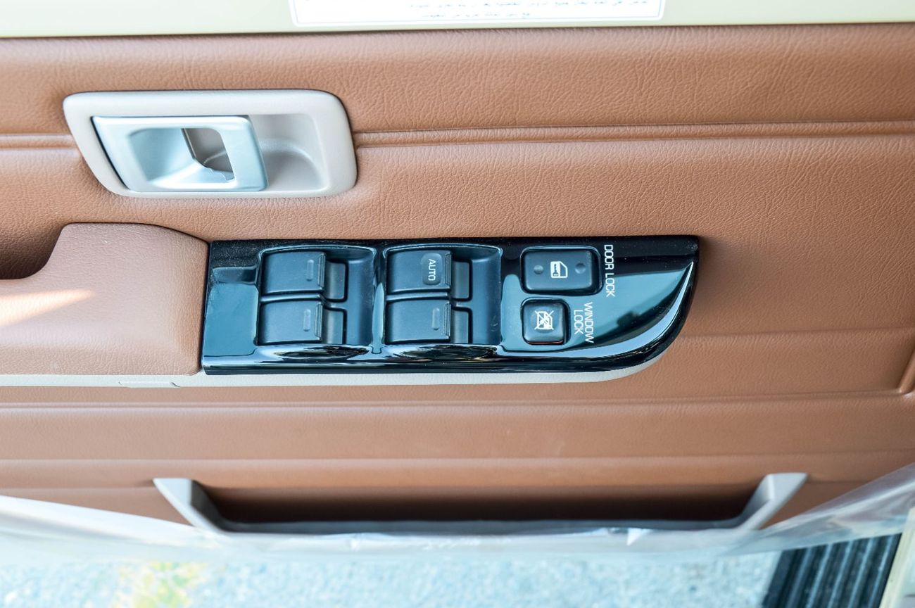 Toyota Land Cruiser 70 TOYOTA LAND CRUISER 76 2.8L 4WD DIESEL SUV 2026