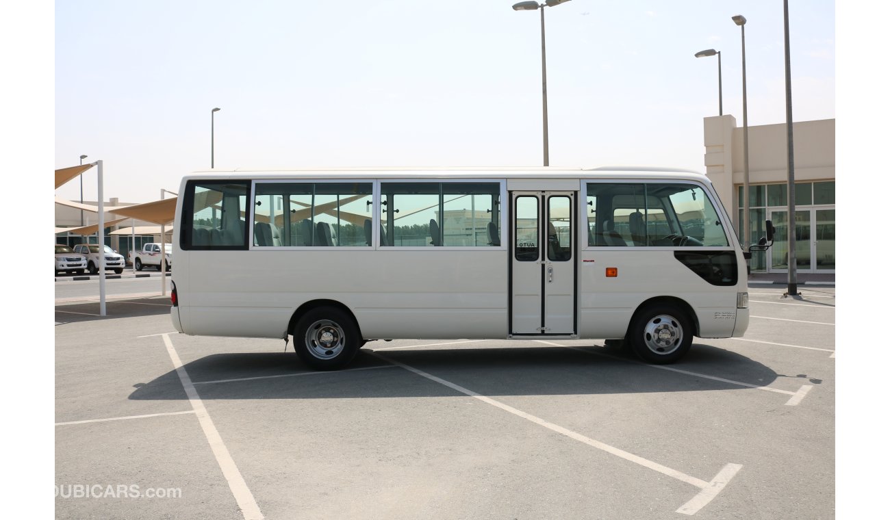 تويوتا كوستر 30 SEATER BUS