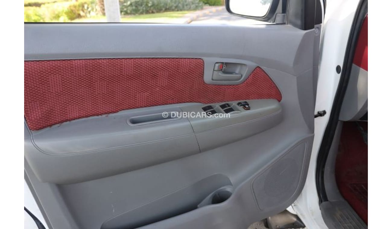 تويوتا هيلوكس هايلكس 2010 دبل غماره فورويل بحاله ممتازه