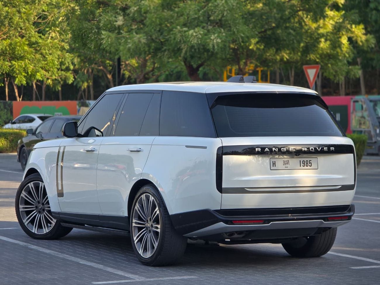 Land Rover Range Rover Autobiography P530 4.4L RANGE ROVER HSE GCC 2024 // LOW MILEAGE // PERFECT CONDITION // FULL OPITION