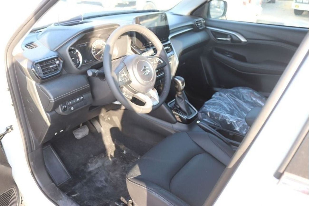 Suzuki Grand Vitara 1.5L GLX- 4CYL 2WD, Panoramic Sunroof,  360 Camera , Android AUTO, Headup Display,Model 2024