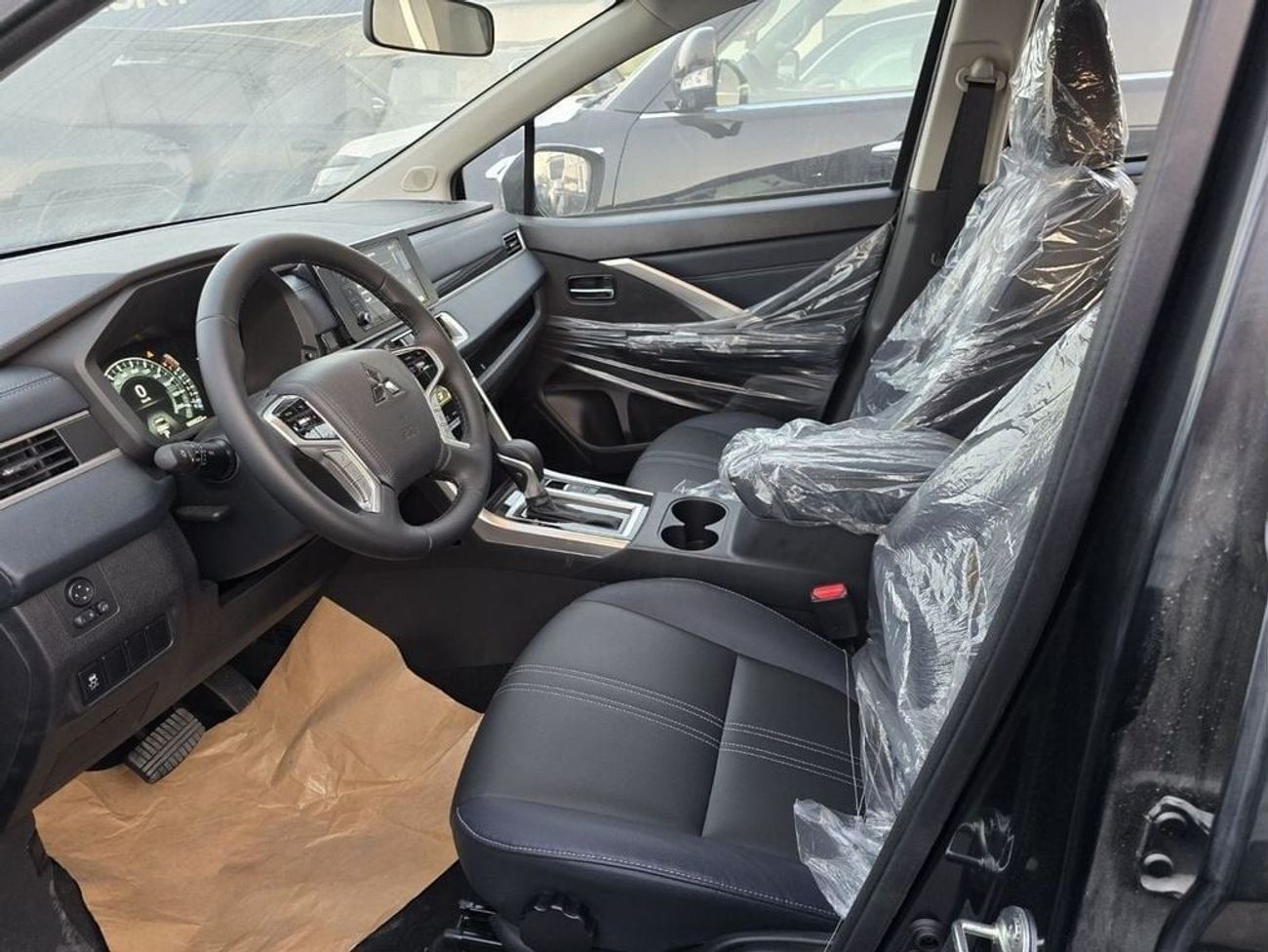 Mitsubishi Xpander Cross 1.5L PETROL A/T