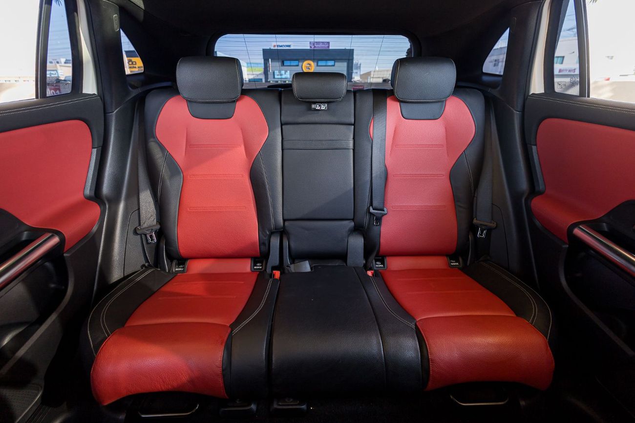 مرسيدس بنز GLA 35 AMG 4MATIC