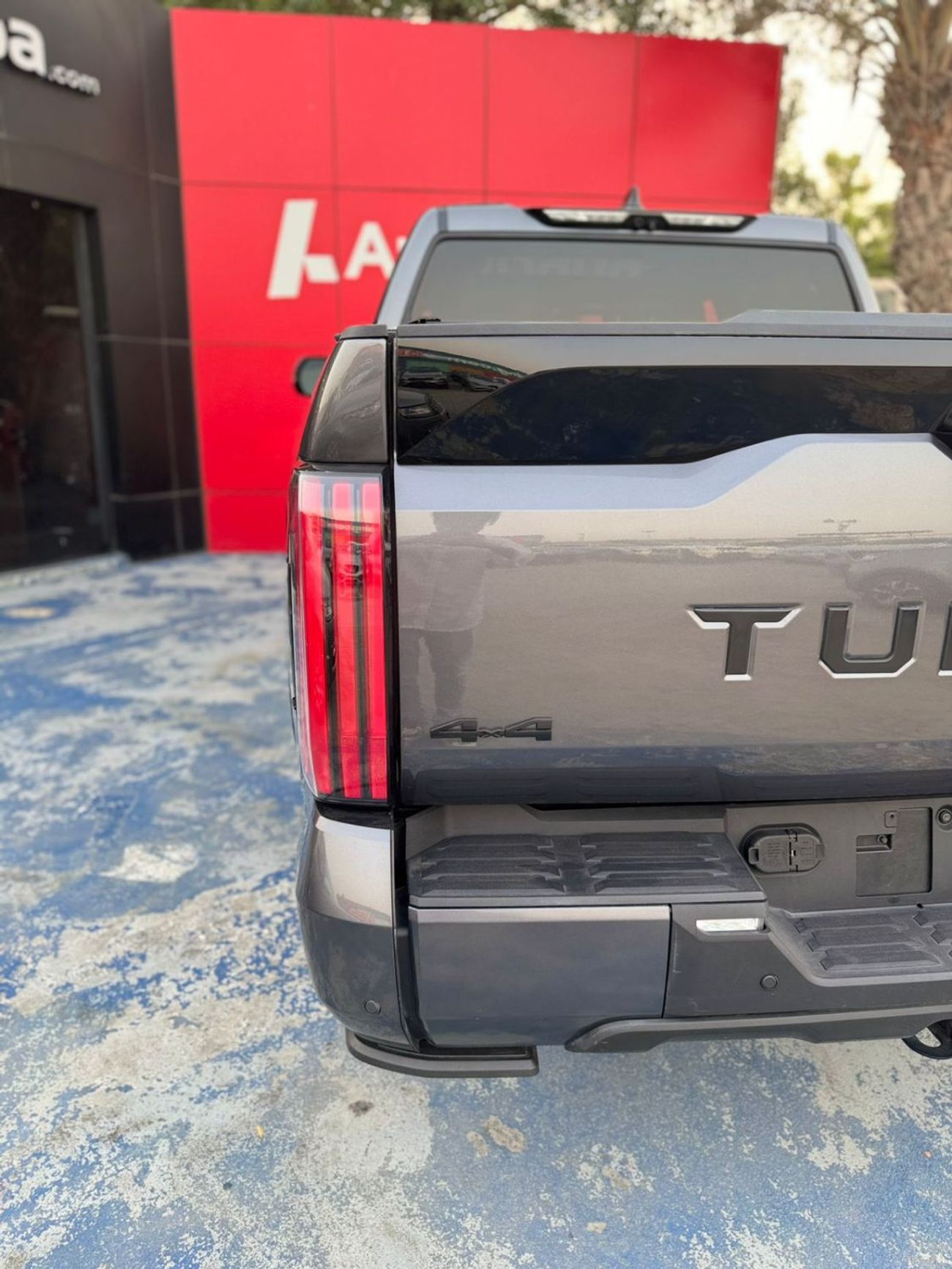 Toyota Tundra Platinum Hybrid