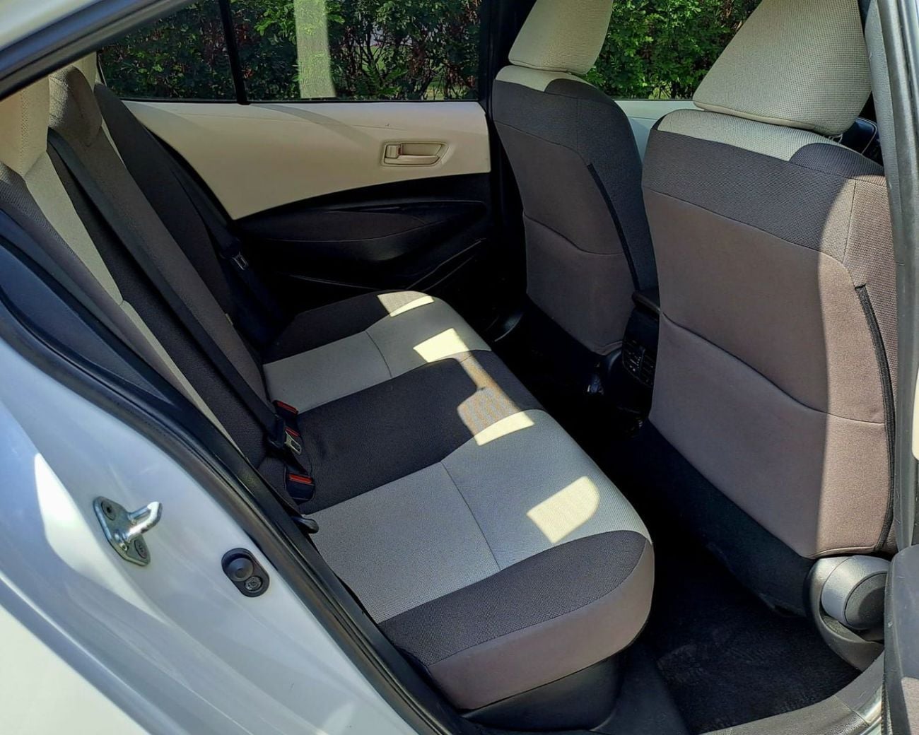 تويوتا كورولا OVERLAND 1.6L XLI Hybrid