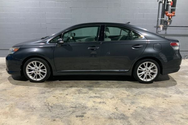 Lexus HS 250h exterior - Side Profile