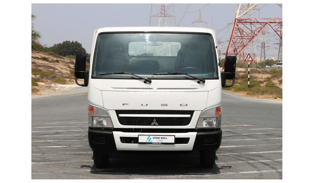 Mitsubishi Fuso Canter 2017 | MITSUBISHI FUSO CANTER | ORIGNAL BODY UTILITY TRUCK WITH GCC SPECS AND EXCELLENT CONDITION