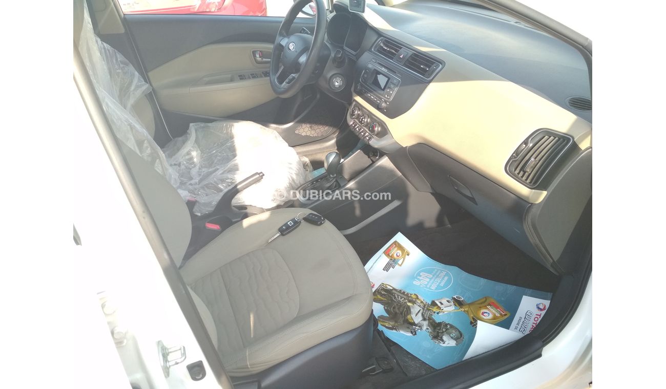Kia Rio WHITE 2015 GCC NO PAINT NO ACCIDENT PERFECT
