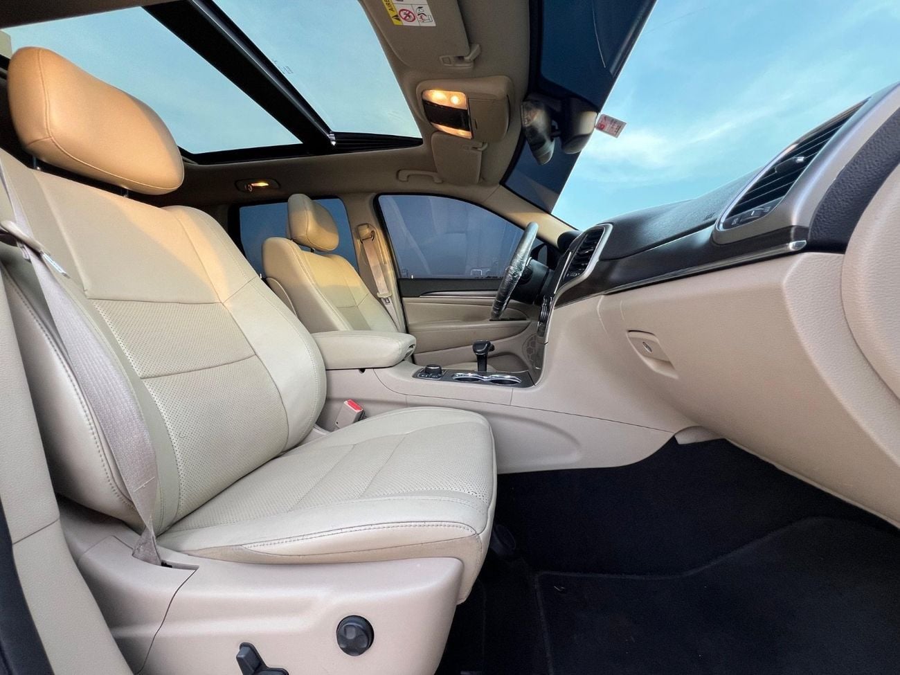 جيب جراند شيروكي Limited 3.6L