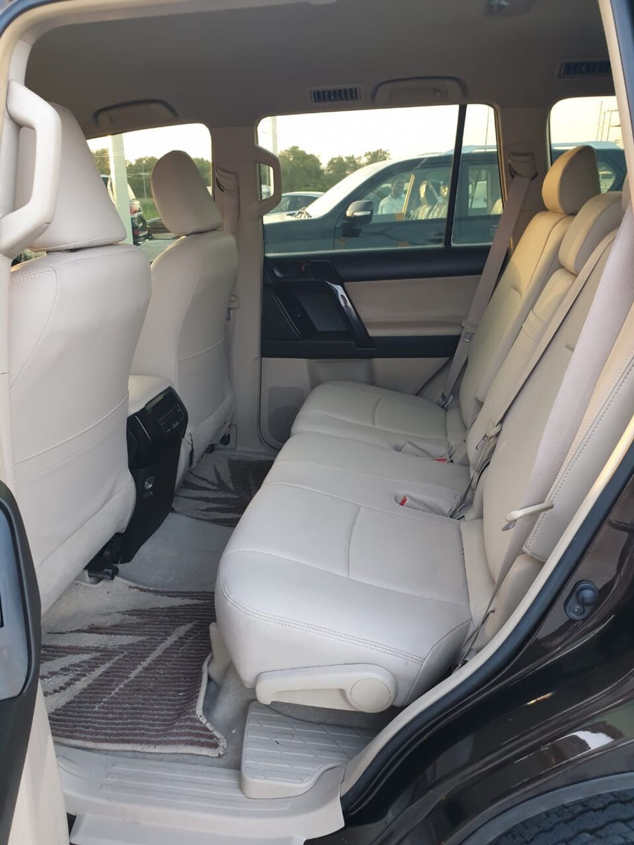 Toyota Prado 2.7L TXL - 4 CYLINDER (PETROL)