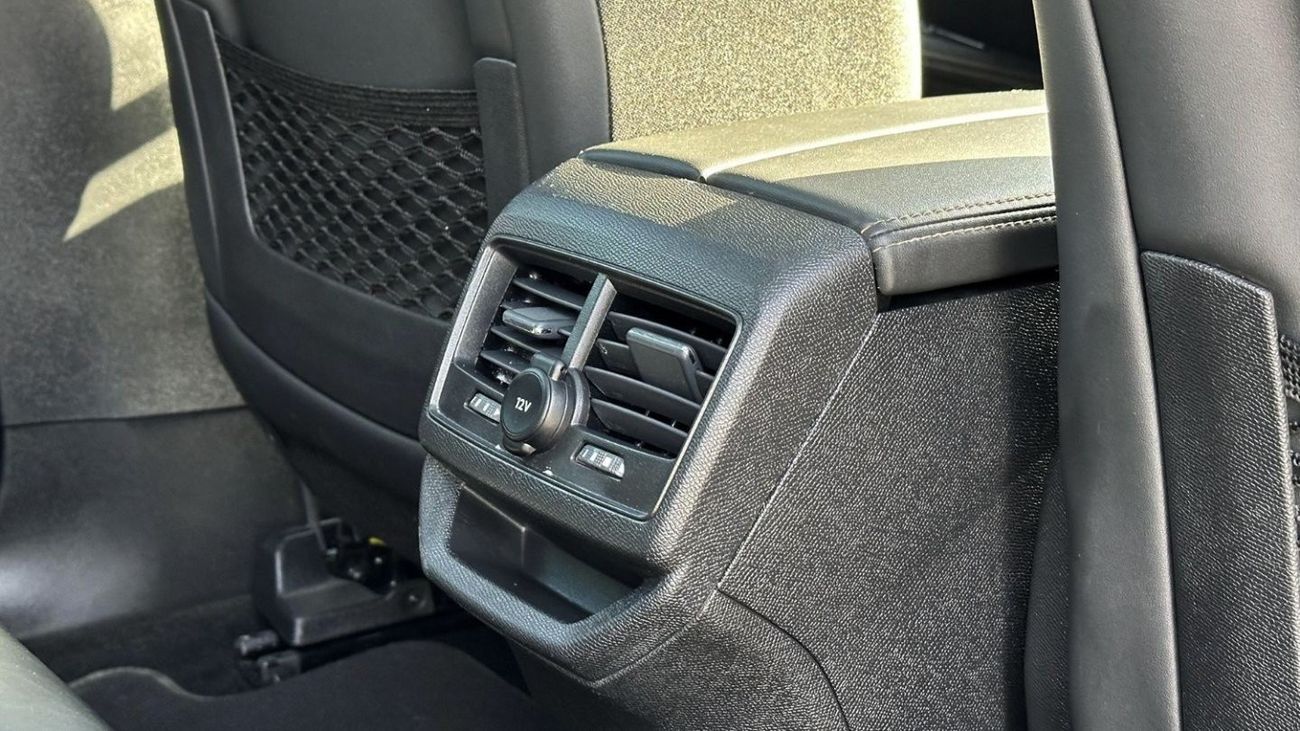 Peugeot 3008 GT LINE GCC 1.6T Full Service History Under Warranty