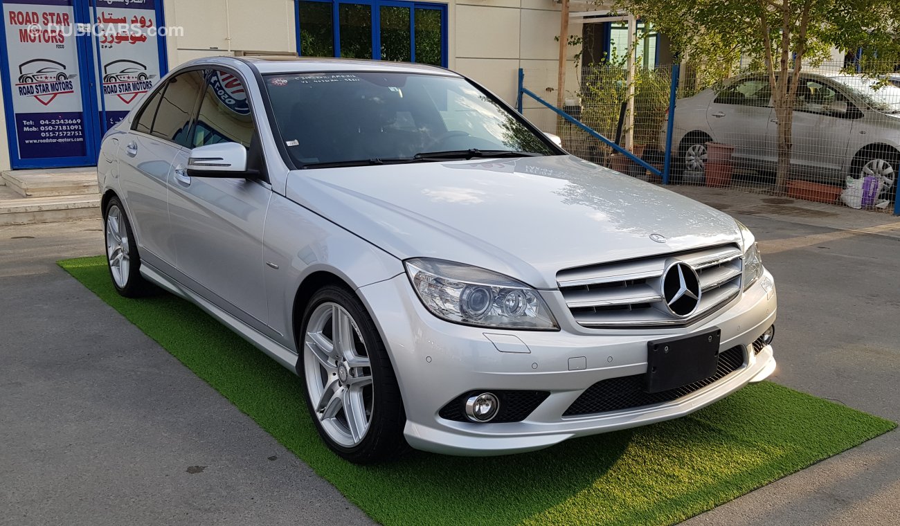 مرسيدس بنز C 300 وارد اليابان فائقة النظافه وصلت حديثا موديل 2011 خالية من الحوادث ومشيكه بالكامل