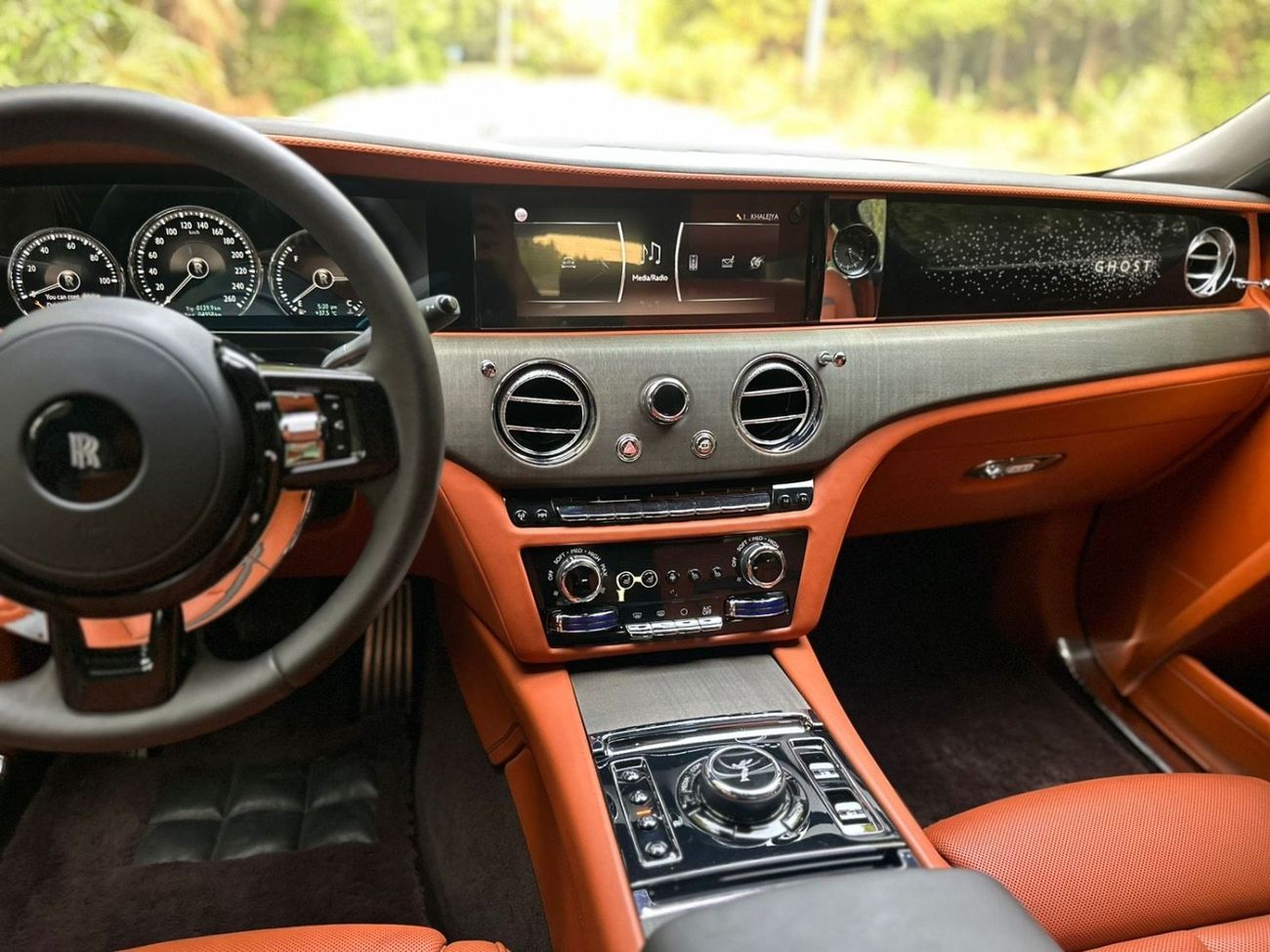 Rolls-Royce Ghost 6.75T Extended Wheelbase | V12 571 HP | GCC Specs | Like New | 4,000 KM