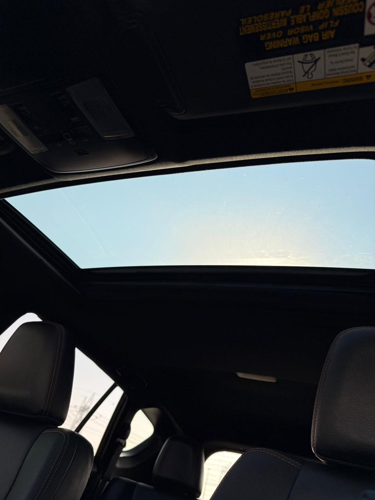 تويوتا راف ٤ SE 2.5 L | sunroof | push start | leather full option