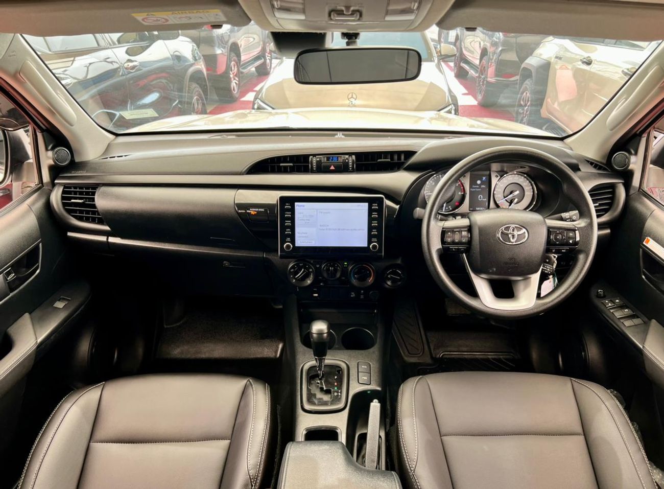 تويوتا هيلوكس The Toyota Hilux is a legendary,, robust mid-size pickup truck available in single and double-cabin 