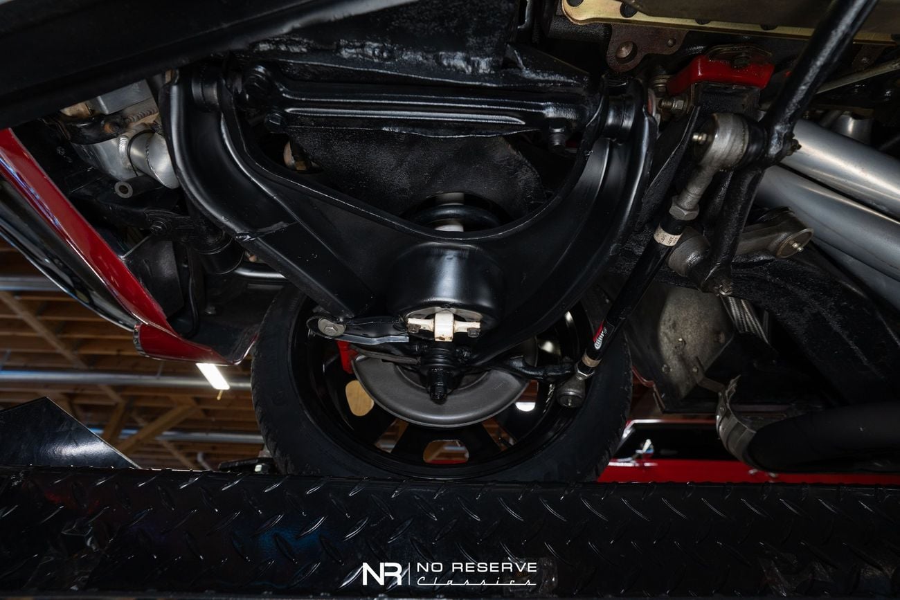 شيفروليه كورفت ZZ502 6 Speed Widebody Restomod