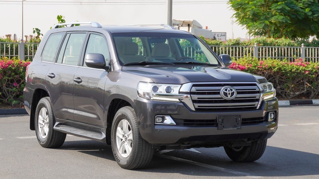 Toyota Land Cruiser EXR 5.7L 4WD