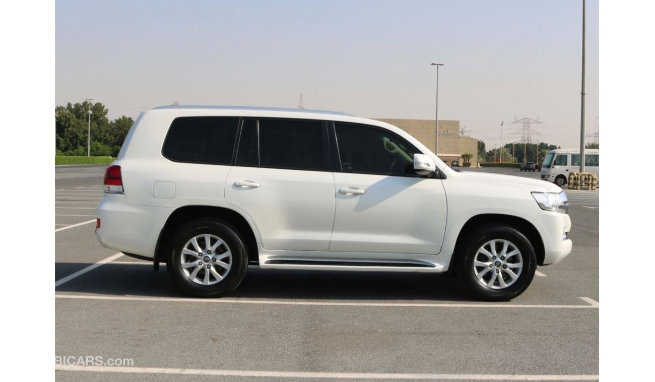 Toyota Land Cruiser 2017 | LAND CRUISER EXR V6 - WITH GCC SPECS AND EXCELLENT CONDITION - INC VAT