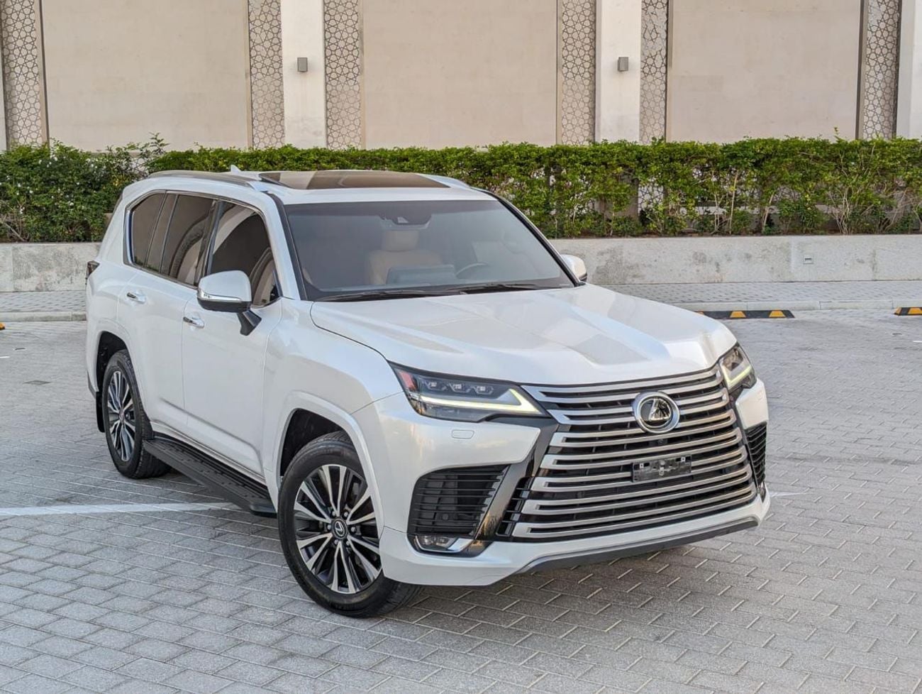 Lexus LX600 PRESTIGE