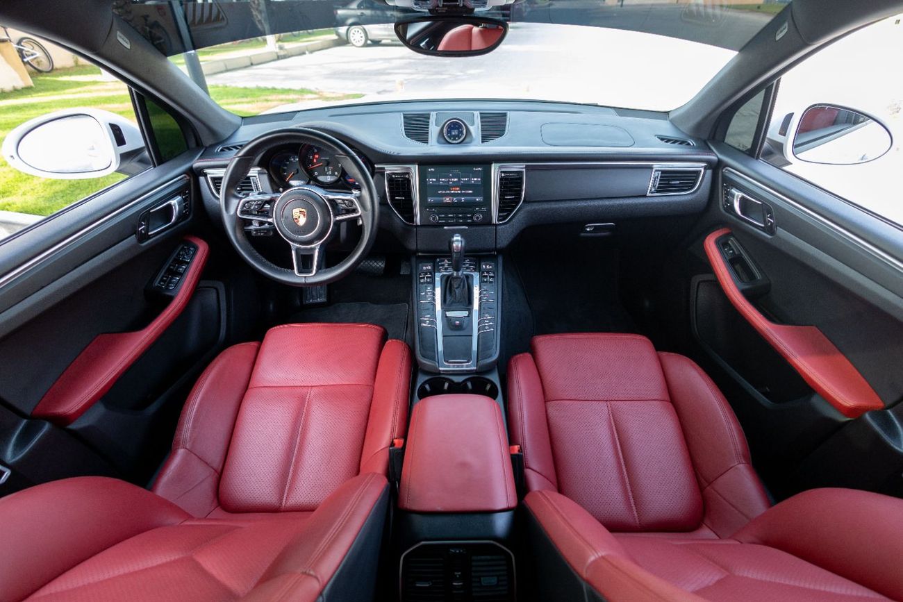 Std 252 مستعملة بورش ماكان Std 2.0L (252 HP) 2018 للبيع في دبي - 883699