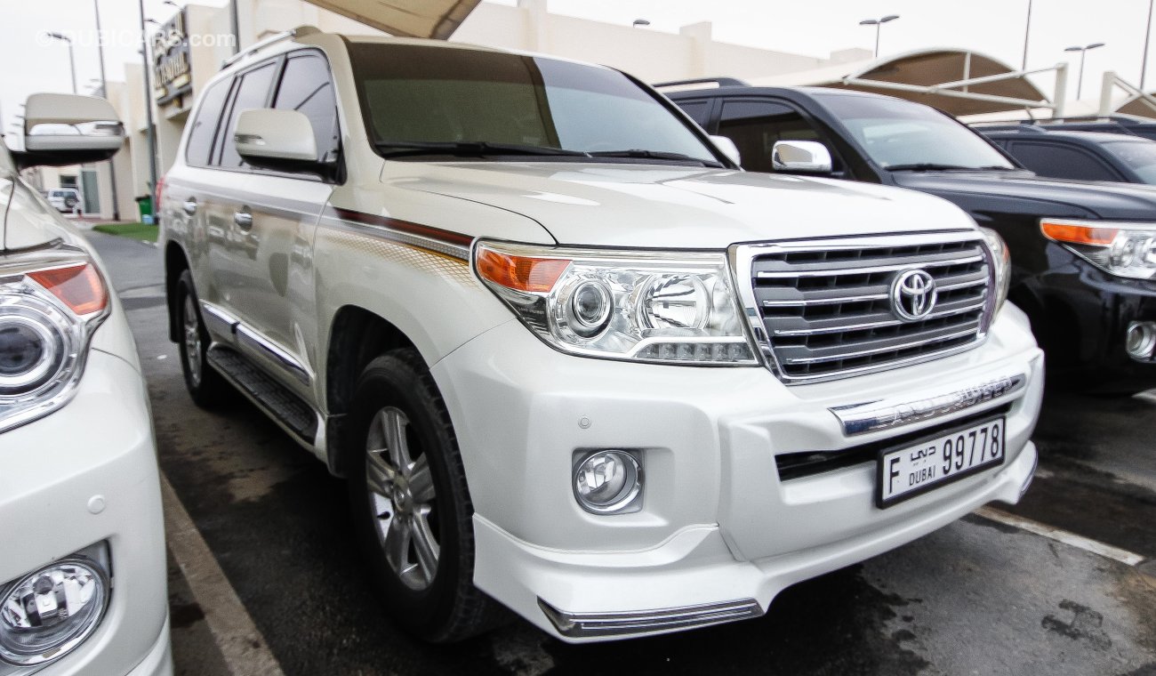 Toyota Land Cruiser GXR V6