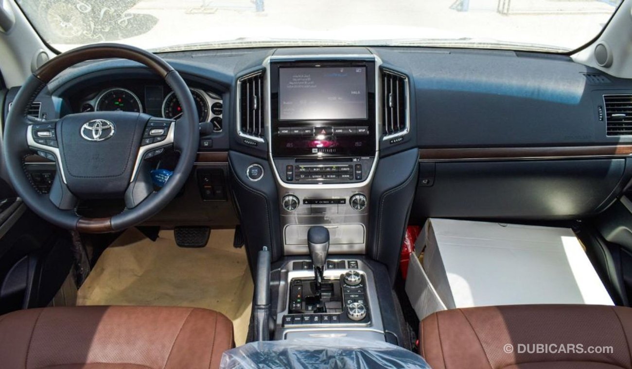 Toyota Land Cruiser 5.7L Petrol Grand Touring  VXR A/T Full Option