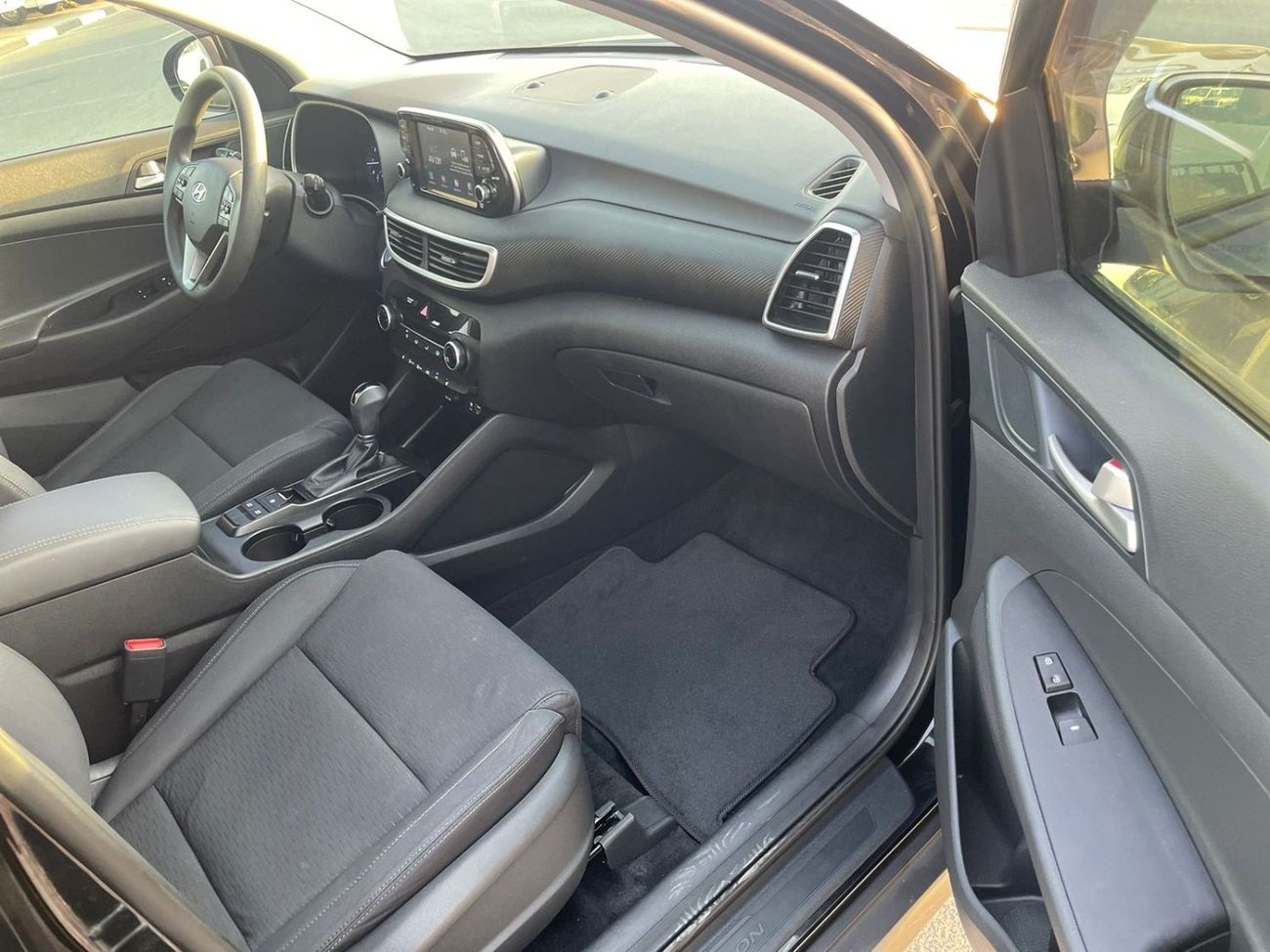 Hyundai Tucson 2020 Hyundai Tucson 2.0L V4 - SEL+ Premium GDi - Push Start With BSM Radar