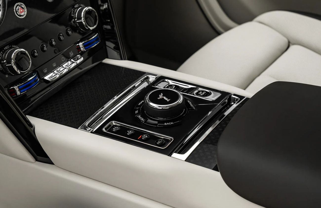 رولز رويس كولينان 6.75L V12 Twin-Turbocharged Engine | Warranty