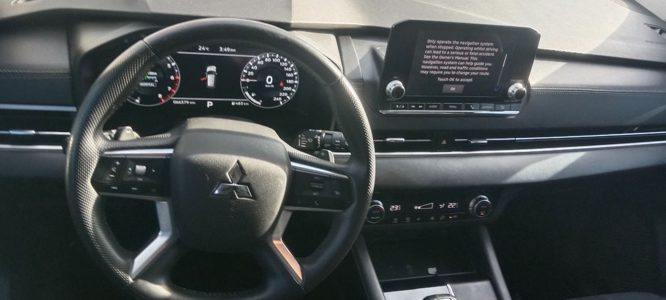 ميتسوبيشي آوتلاندر PREMIUM 2.5 | بدون دفعة مقدمة | اختبار القيادة في المنزل