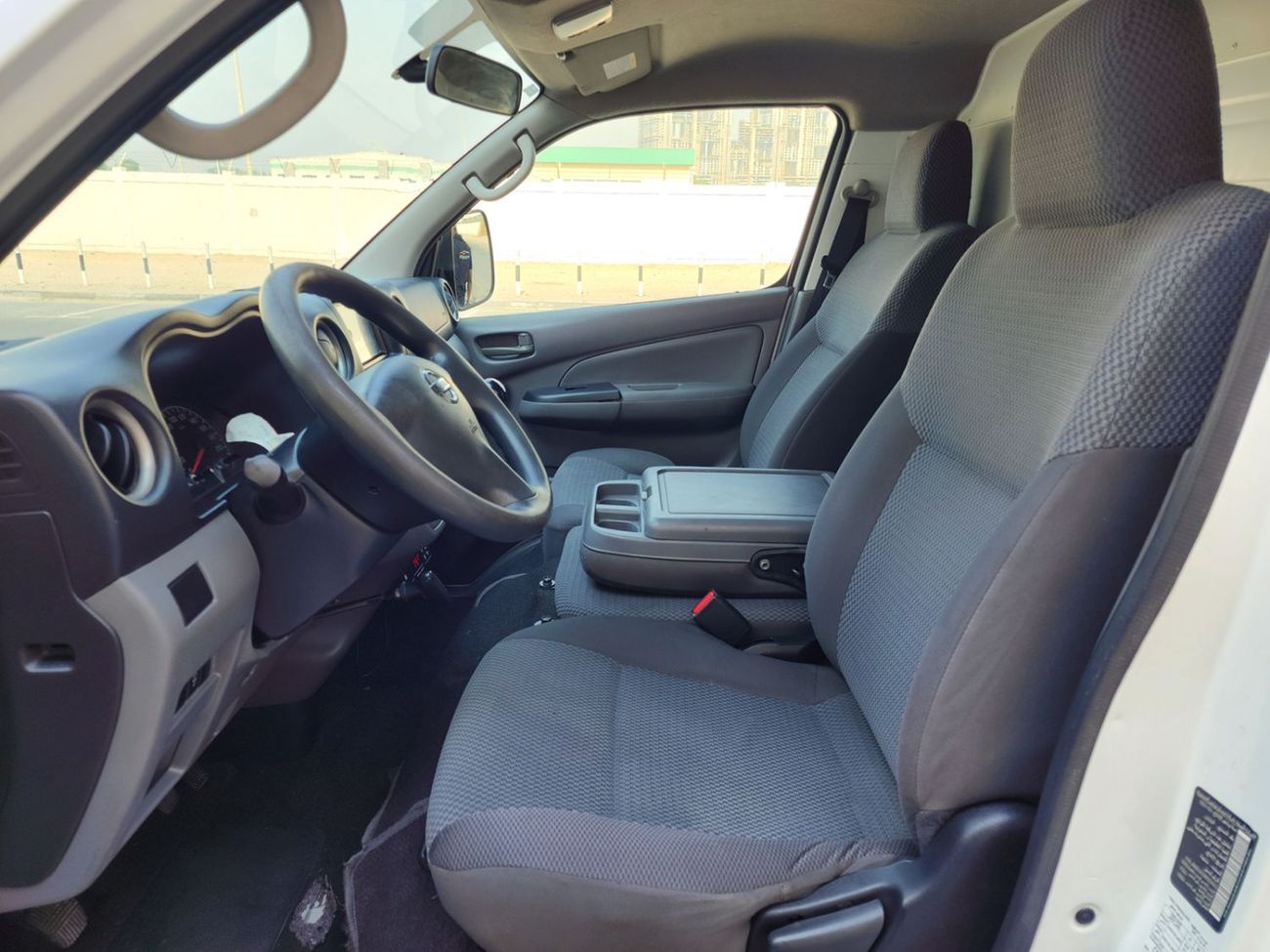 Nissan Urvan Panel Van Std 2.5L M/T (3 Seater) Petrol (4 Door) CHILLER VAN