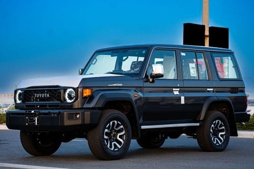 Toyota Land Cruiser 70  2.8l Automatic 5 Door Winch Diff Lock Full option 2026