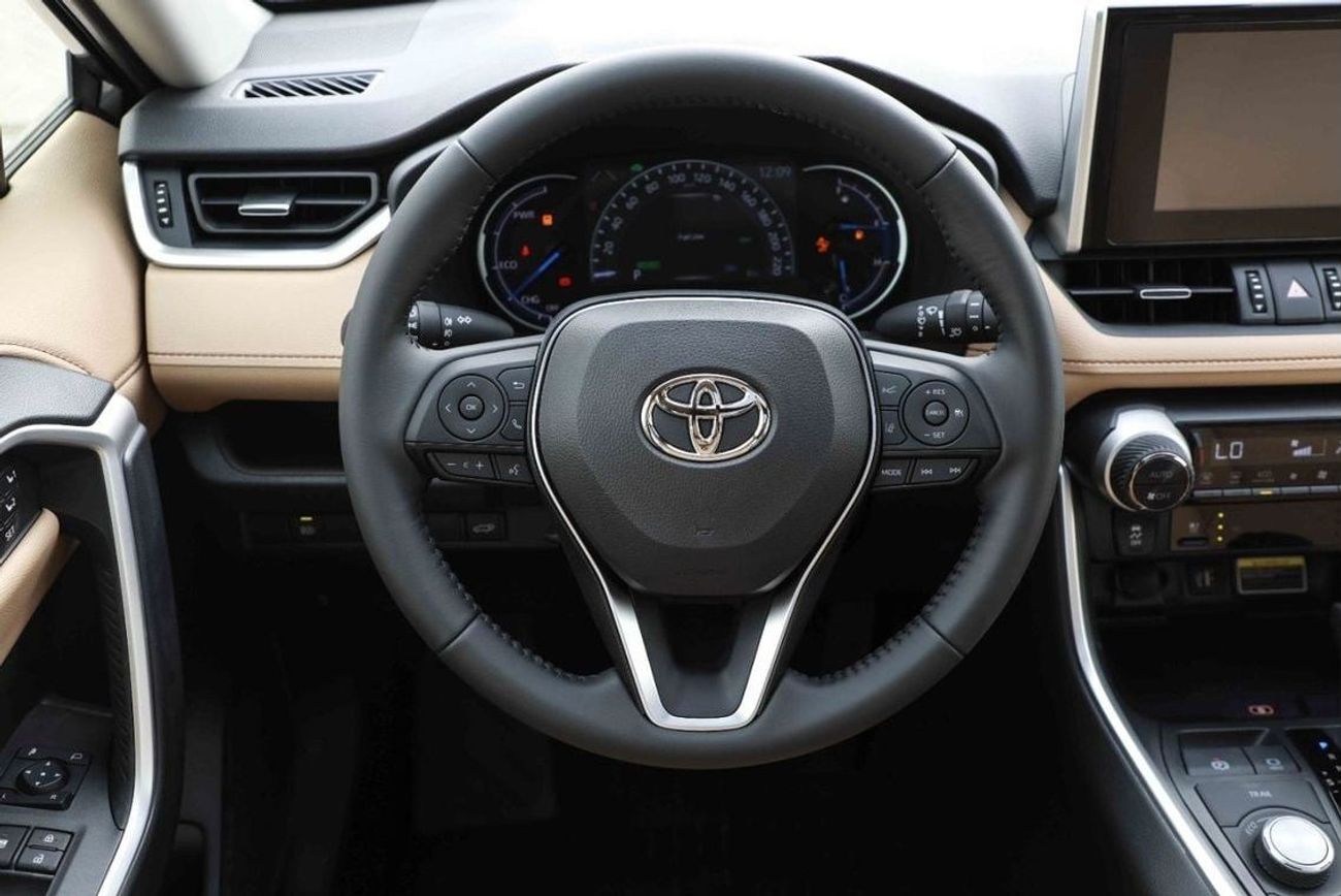 تويوتا راف ٤ 2025 TOYOTA RAV4 2.5 HIGH Hybrid - SILVER inside BEIGE | Export Only