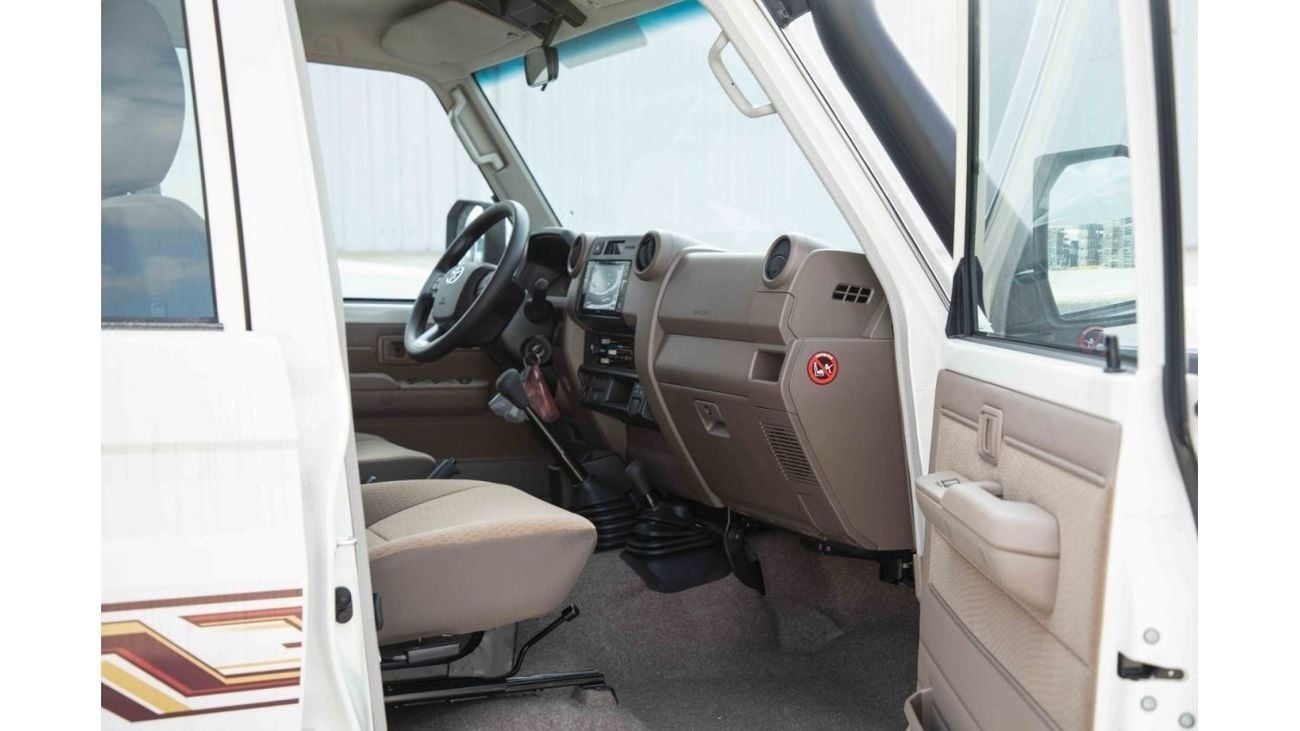 Toyota Land Cruiser 70 2024 Toyota LC76 4.5 HT 5ST 5DR D MT - White inside Oak | Export Only
